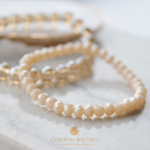 Kremowa kryształowa bransoletka 6mm
