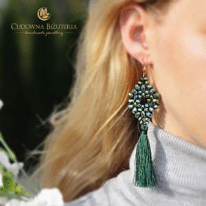 Granatowe kolczyki z kolekcji AYRA