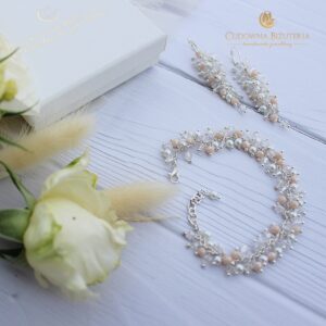 SARA kolczyki i bransoletka z dodatkiem kremowych kryształów