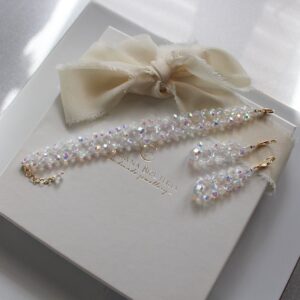 Bransoletka i kolczyki ślubne model NORA z mocnym tęczowym połyskiem