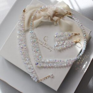 Zestaw biżuterii NORA w kolorze Crystal AB z mocnym tęczowym połyskiem