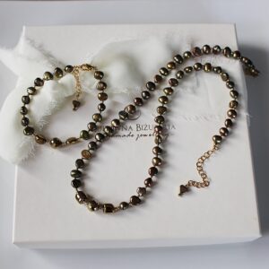 Zestaw biżuterii z perłami naszyjnik i bransoletka na prezent