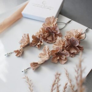 Długie kolczyki kwiatowe FLORESSA MAX beżowe ze srebrnem