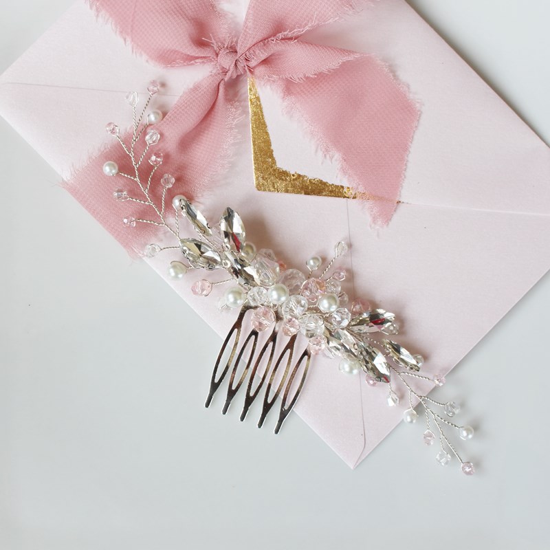 Ozdoba do włosów z dodatkiem różowych kryształów FIONA