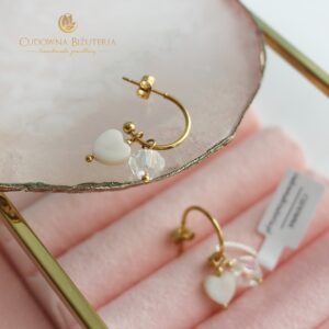 Kolczyki półkola - serduszka i kryształy