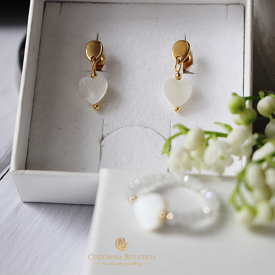 Kolczyki z serduszkami z masy perłowej - obrazek 2