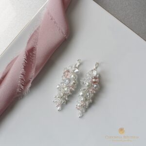 SARA III kolczyki gronka srebrne z różem i perełkami