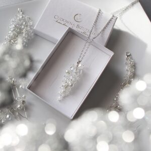 Naszyjnik do zestawu SARA srebrny z białymi perełkami