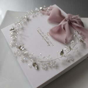 Wianek, ślubna ozdoba, opaska do włosów w kolorze srebrnym