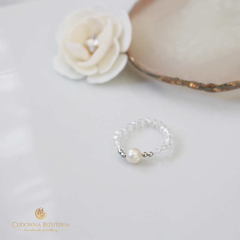 Pierścionek z perłą słodkowodną - kolekcja ślubna