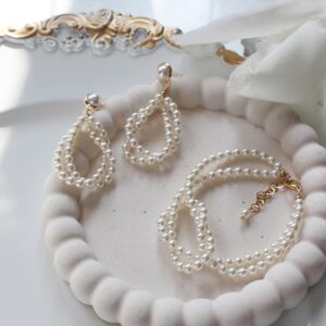 Zestaw biżuterii ślubnej z perełkami Kamelia bransoletka i kolczyki