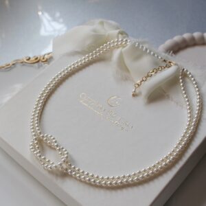 Naszyjnik ślubny z perełkami Kamelia